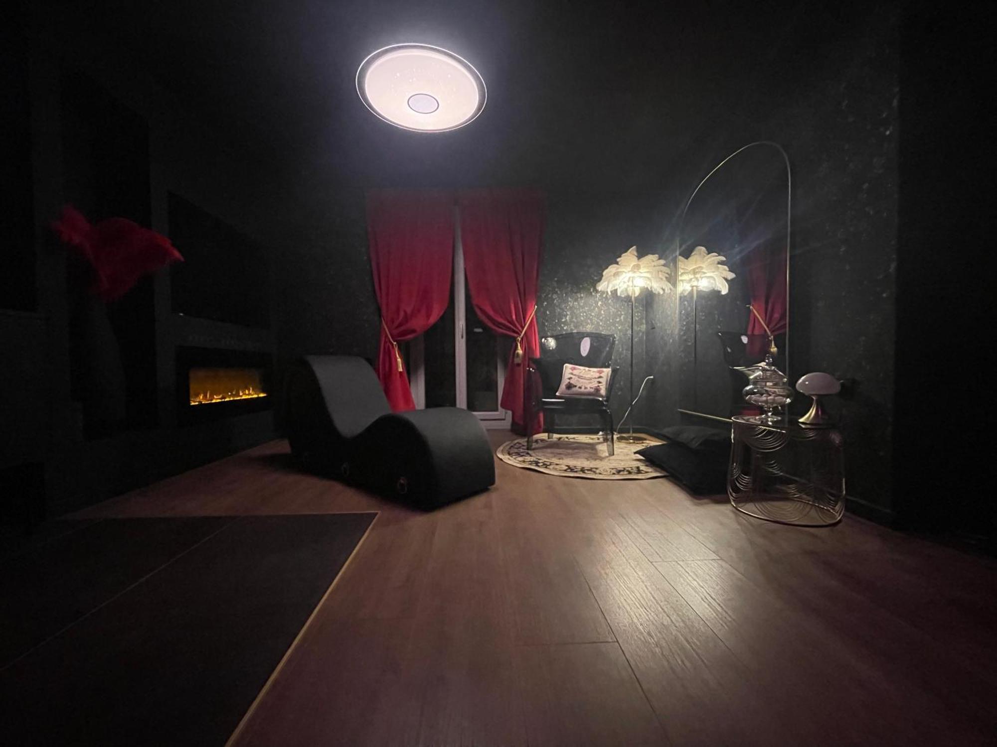 Love Room Casa Amore พุราเดส์ ภายนอก รูปภาพ